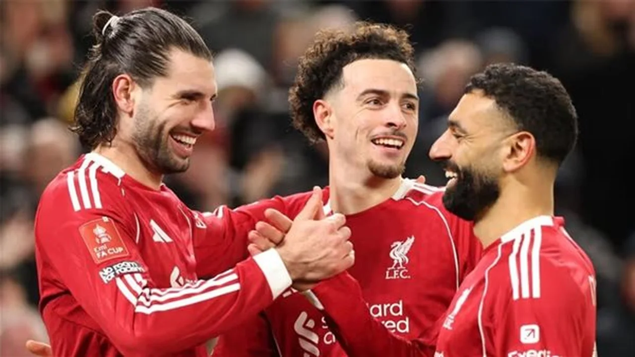 توقيت انطلاق مباراة ليفربول ضد وست هام بالدوري الإنجليزي وتردد القنوات الناقلة المفتوحة